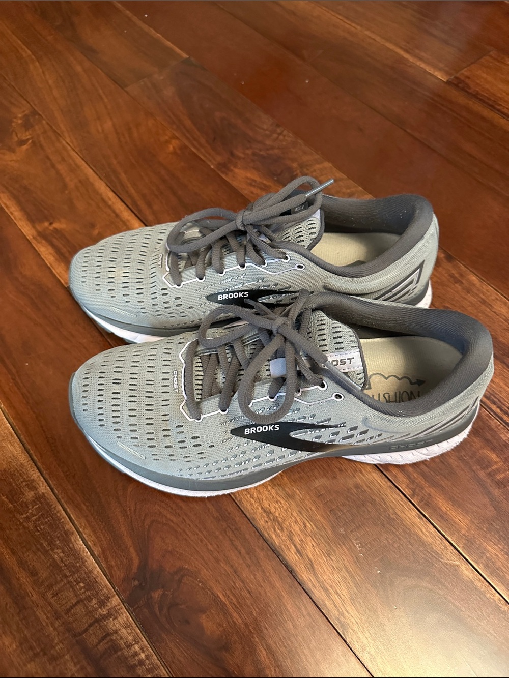 Brooks ghost 13 women’s Light Gray Athletic Running Shoes